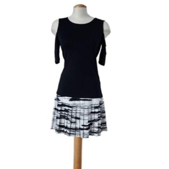Banana Republic, Cable & Gauge Tops - 🔴 2Pc Set, Banana Republic Pleated Skirt, Sz 8 and Cable & Gauge Black Top, S